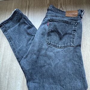 Levis Black Wedgie Straight Black W32 L28